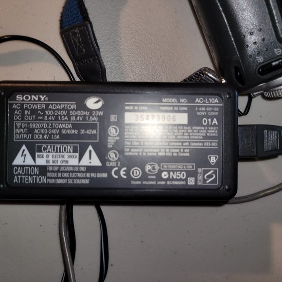 2 Cameras, Sony Cyber-Shot DSC-S75 & G.E.14 MP Ultrazoom Digital Camera-$100 obo - Picture 10 of 16